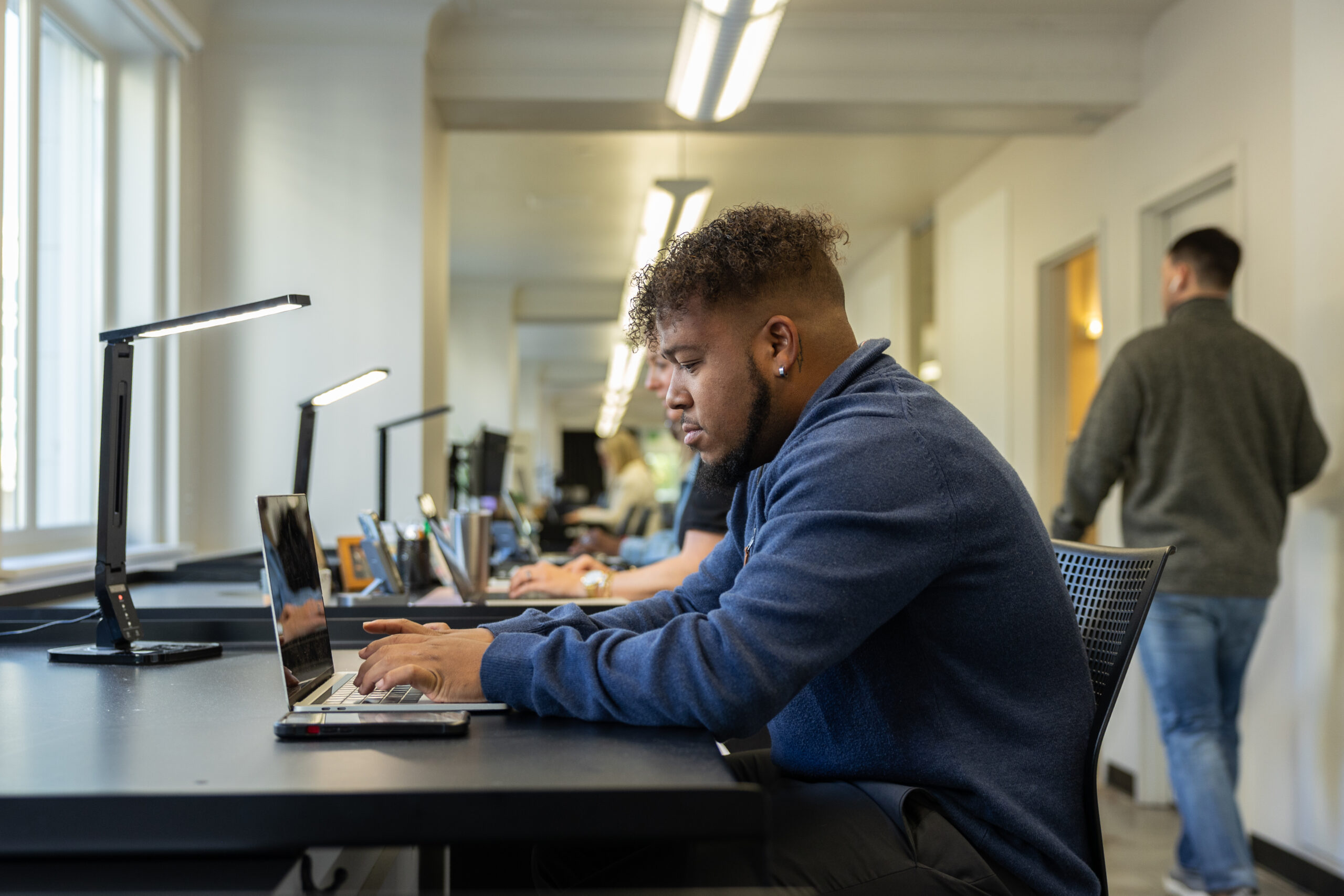 Forge Dedicated Desk